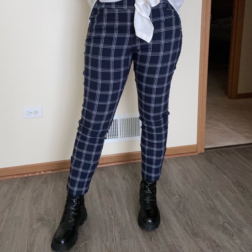 SOHO Dress Pants Ankle Length Skinny Stretch Navy Blue Plaid Sz Large Pull-On